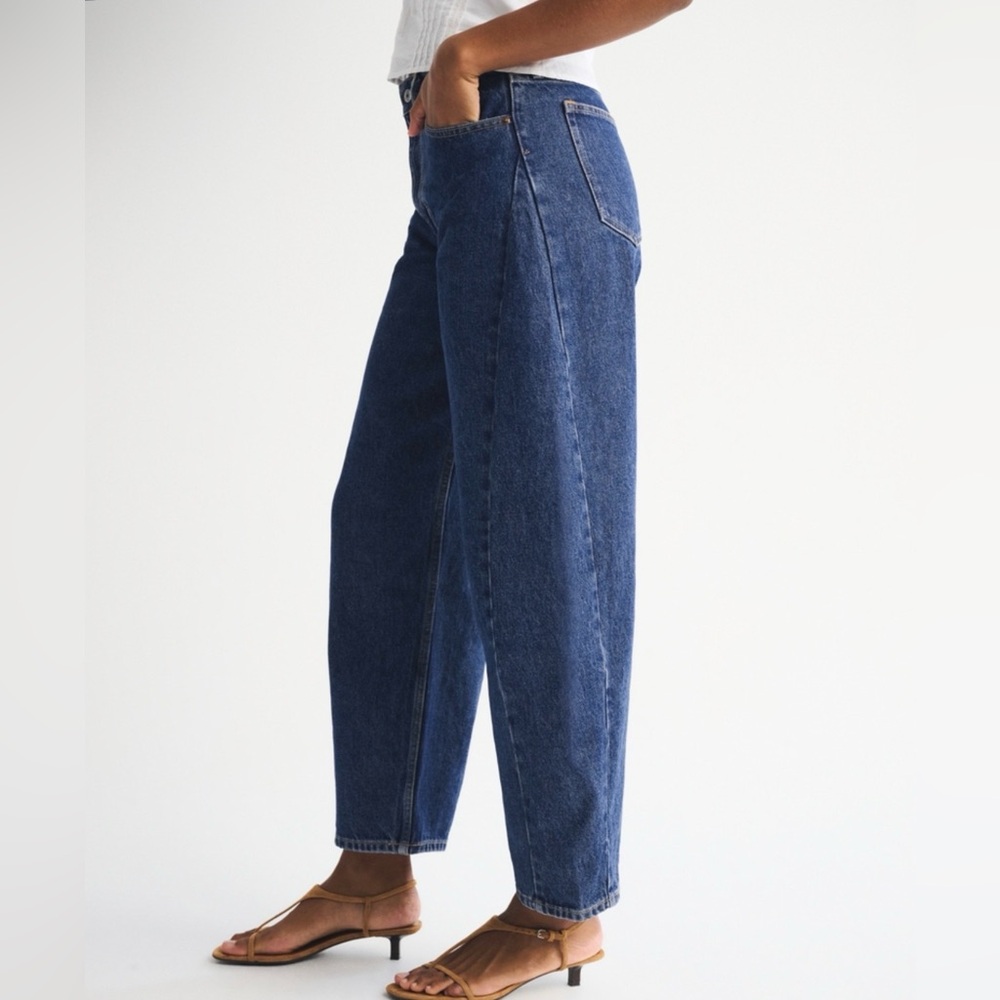 Abercrombie & Fitch Black Boyfriend Jeans - Picture 6 of 6